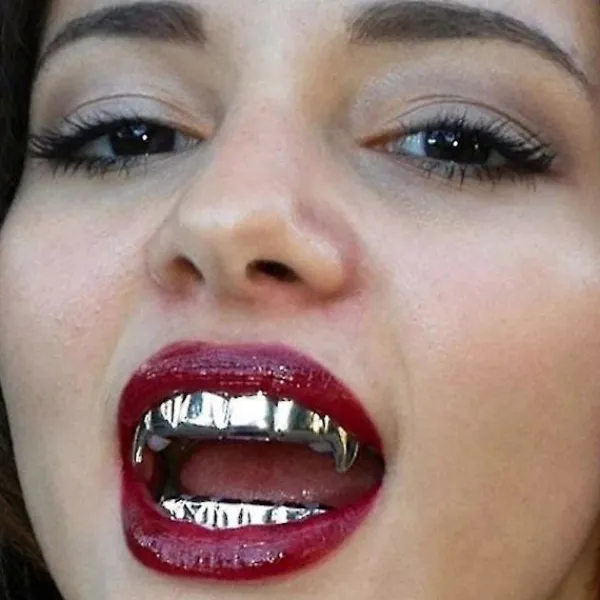 FMYSJ Nya Anpassade 14k Guldpläterade Hip Hop Tand Grillz Caps Övre & Nedre Grill Fang Set (FMY) 1 Pcs> Tillbehör