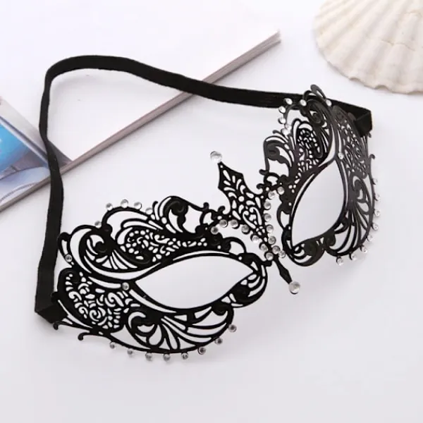 {xj}Halloweenmask i smidesjärn, ihålig diamantmask Ba> Masker